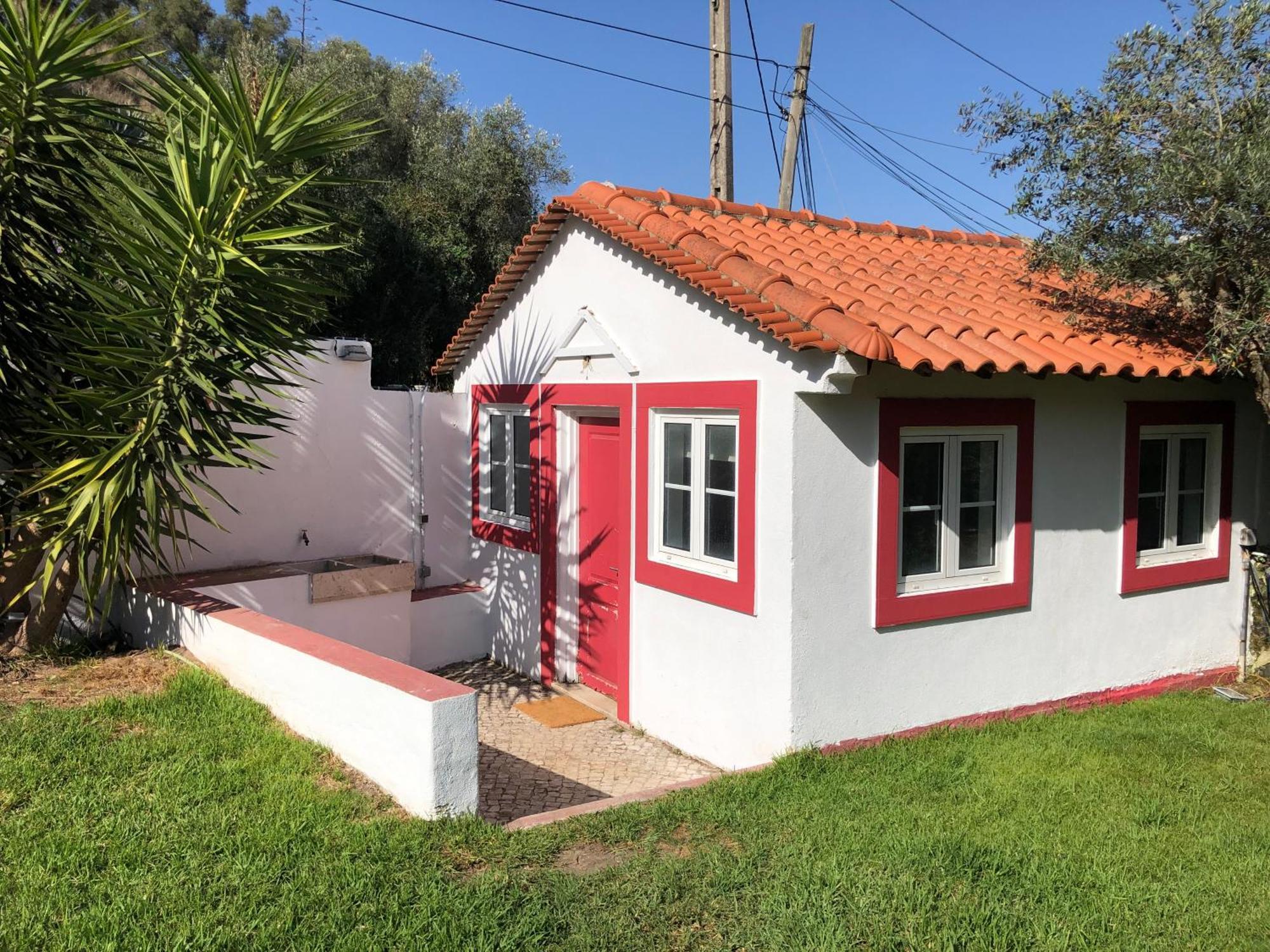 Vila Lisbon Cozy House W/Garden And Pool Valejas Exteriér fotografie